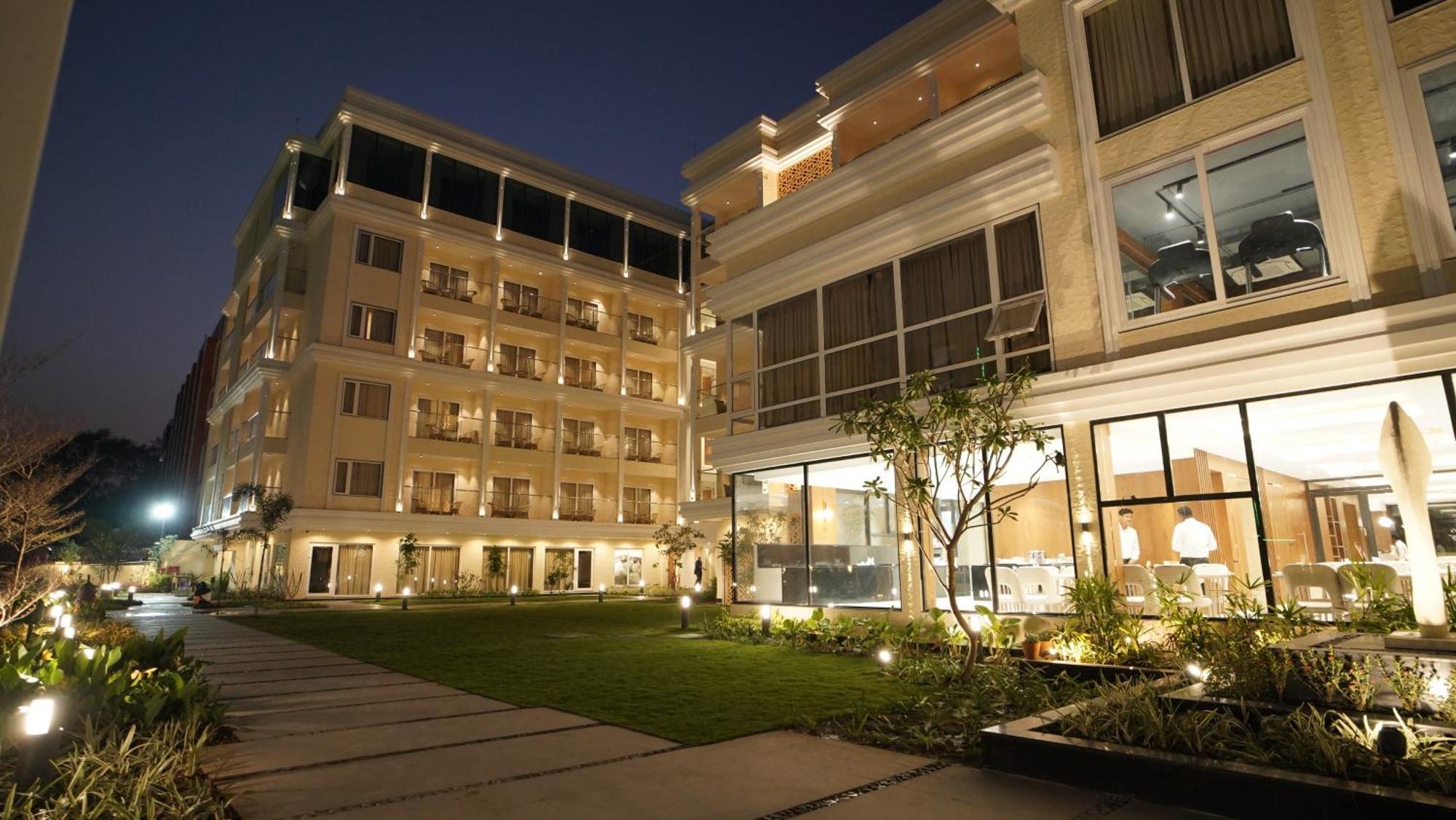 Antique Regency !! Luxurious Hotel In Digha !! 외부 사진