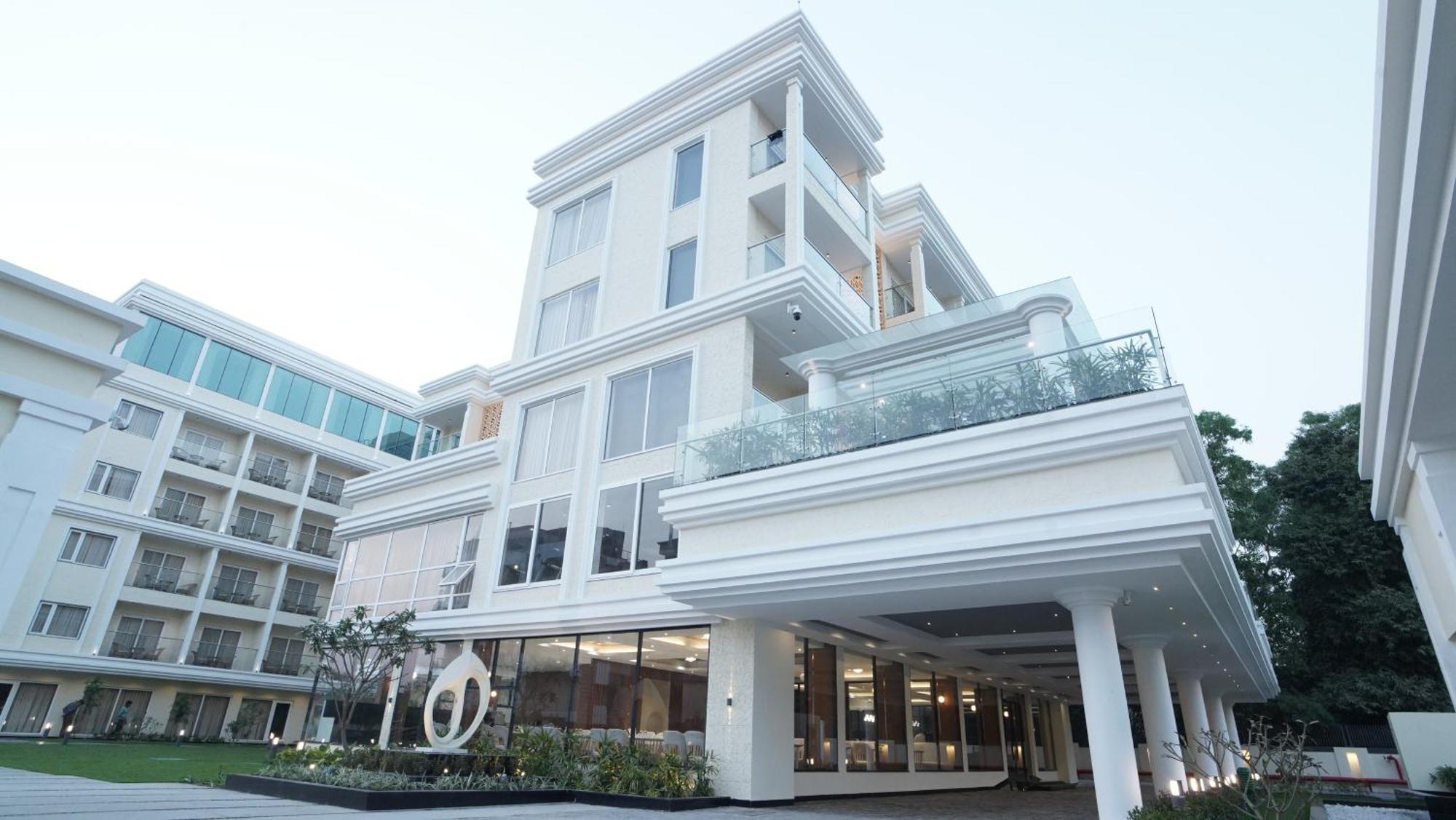 Antique Regency !! Luxurious Hotel In Digha !! 외부 사진