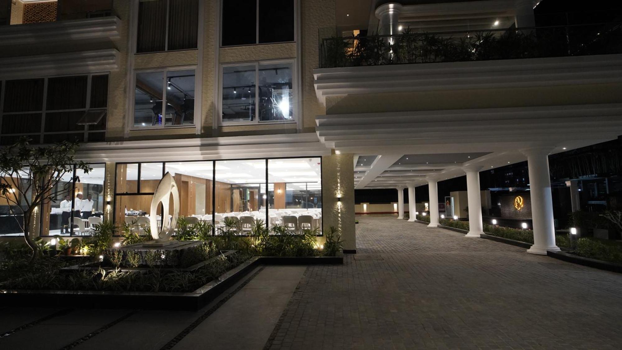 Antique Regency !! Luxurious Hotel In Digha !! 외부 사진